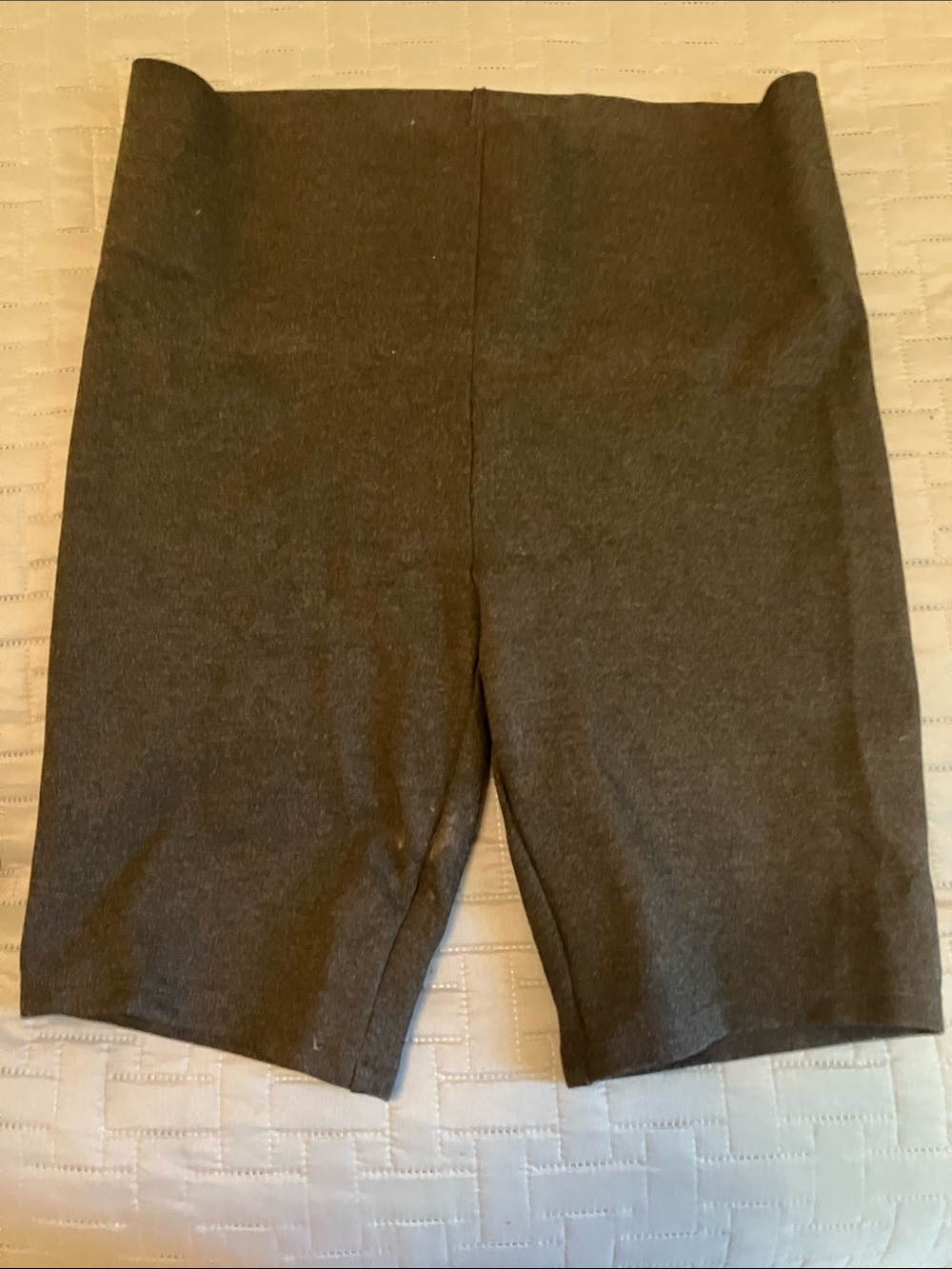 🌺 4 for $20.00 Loft bike shorts medium
